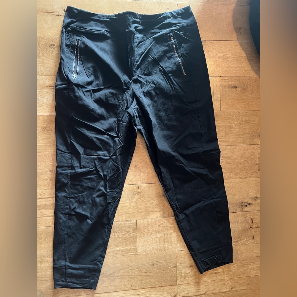 Athleta Women’s Black Joggers
